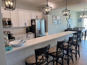 Condo, Ocean View | Private kitchen | Full-size fridge, microwave, oven, stovetop