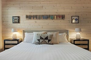 1 chambre, fer et planche à repasser