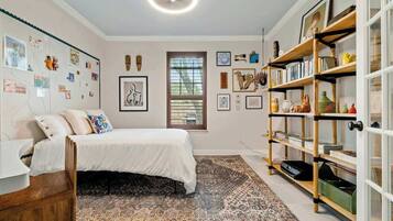 Een strijkplank/strijkijzer