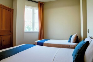 Classic Twin Room, Multiple Beds | Desk, free WiFi, bed sheets - Hotel Sueño Tropical (Tarapoto)