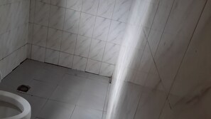 Shower, free toiletries, towels, soap