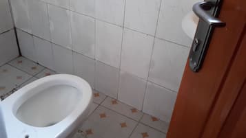 Shower, free toiletries, towels, soap