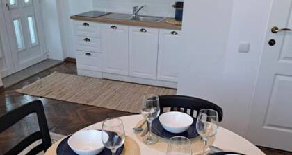 Weisz Apartment- City Center - Free Private Parking - Wifi - Aircondition