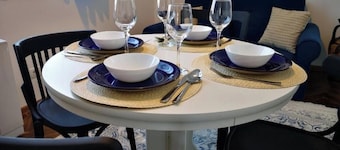 Weisz Apartment- City Center - Free Private Parking - Wifi - Aircondition