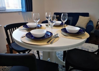 Weisz Apartment- City Center - Free Private Parking - Wifi - Aircondition