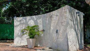 Alberca al aire libre