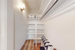 Interior - Inviting Remodeled Guest House in Central Nob Hill (Albuquerque)