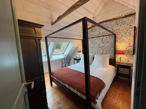 1 soverom, strykejern/-brett, wi-fi (inkludert) og sengetøy