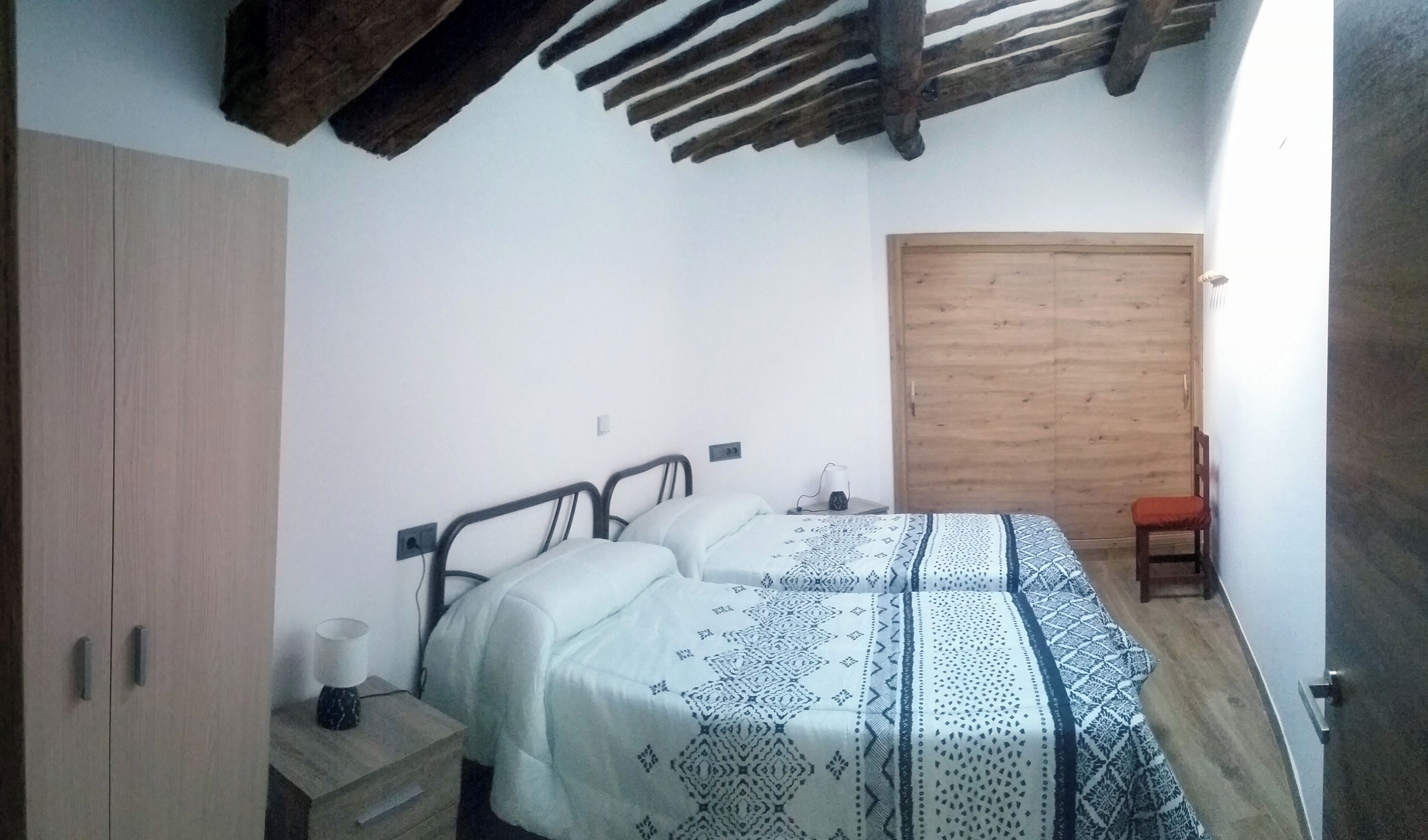 2 bedrooms, free WiFi, bed sheets