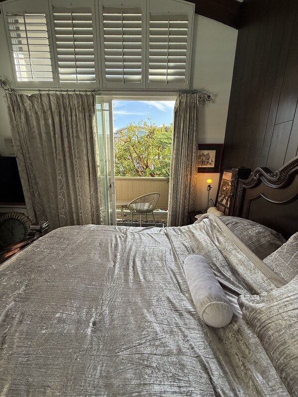 3 Schlafzimmer, Zimmersafe, Schreibtisch, Bügeleisen/Bügelbrett