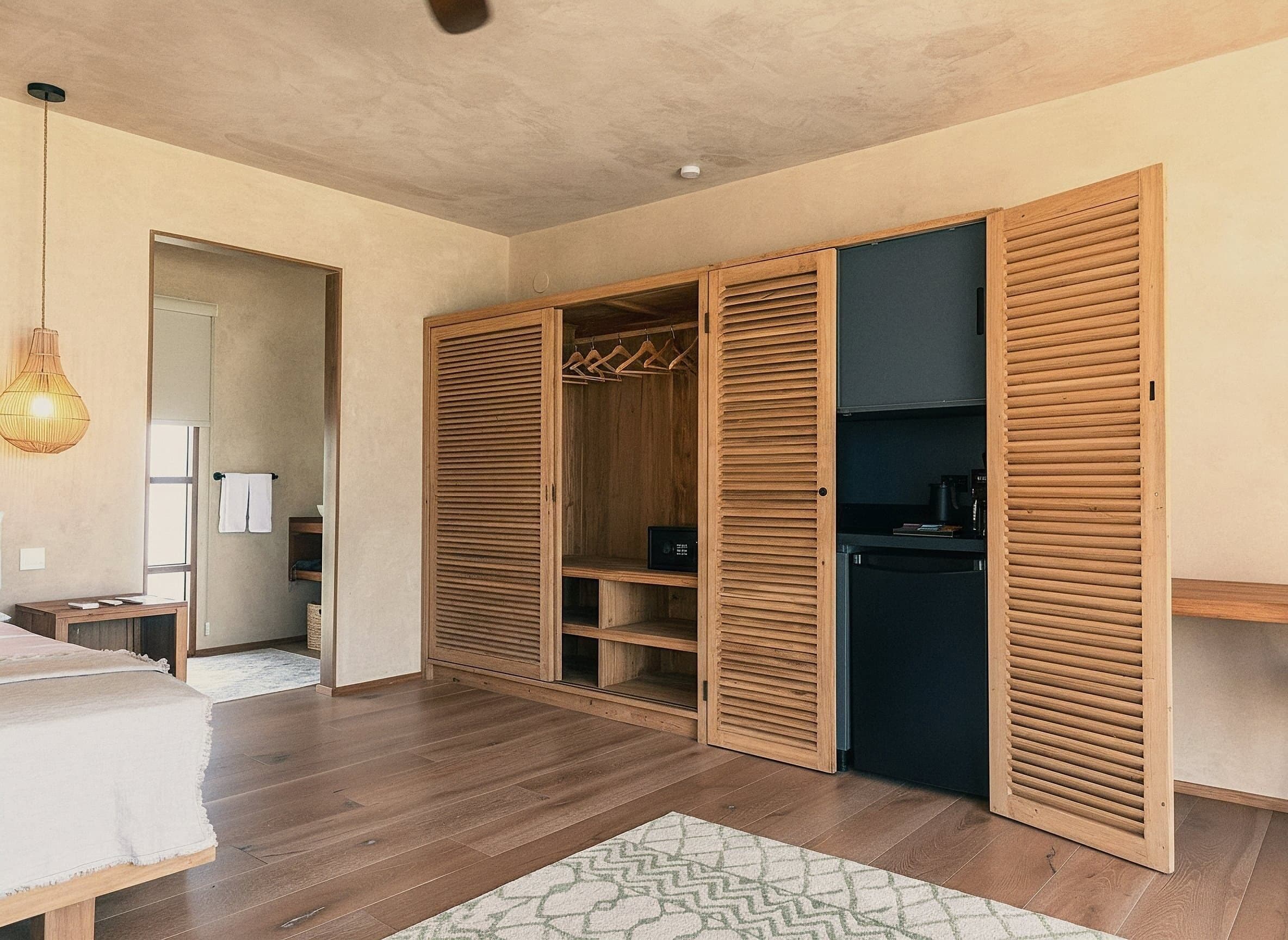 1 ห้องนอน, ผ้าปูที่นอนฝ้ายอียิปต์, เครื่องนอนระดับพรีเมียม