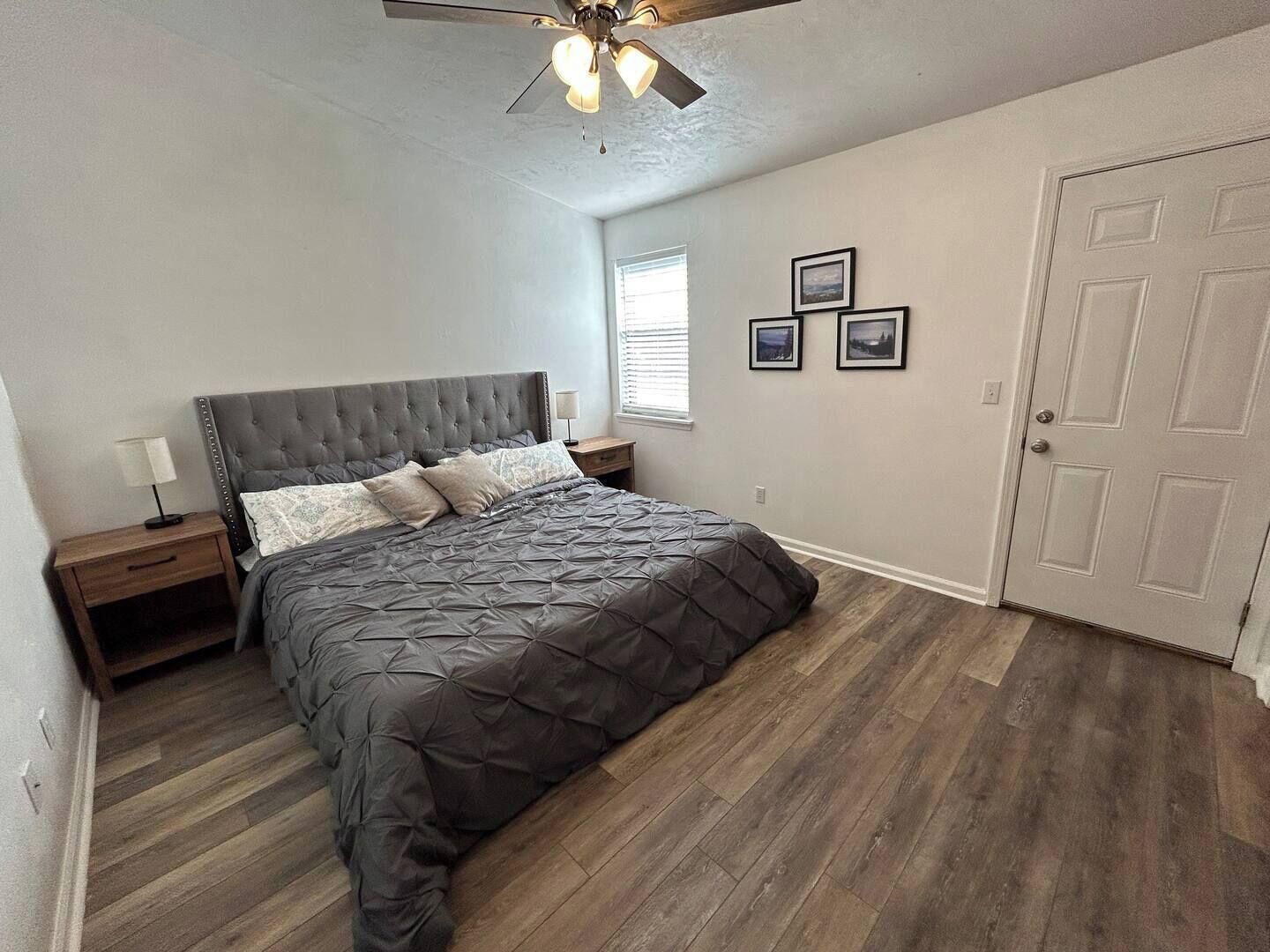 1 chambre, fer et planche à repasser, accès au Wi-Fi (inclus)