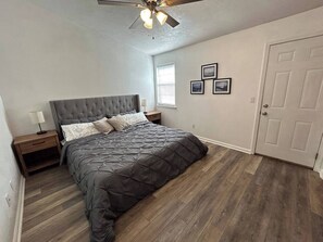 1 bedroom, iron/ironing board, free WiFi, bed sheets - Affable A-List! Your home away from home. (Tallahassee)