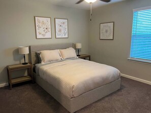 3 bedrooms, iron/ironing board, free WiFi, bed sheets