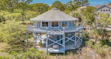 Coastal Cottage- a nature lover's paradise!