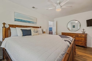 2 bedrooms, free WiFi, bed sheets - Coastal Cottage- a nature lover's paradise! (Panacea)