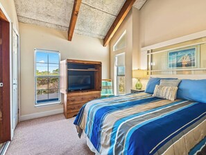 3 室のベッドルーム、WiFi (無料)、ベッドシーツ