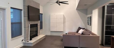 TV, fireplace, offices