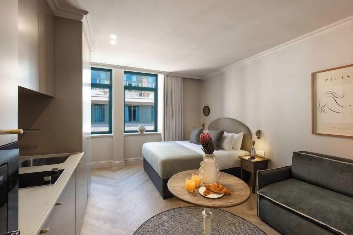 Superior Studio Apartment