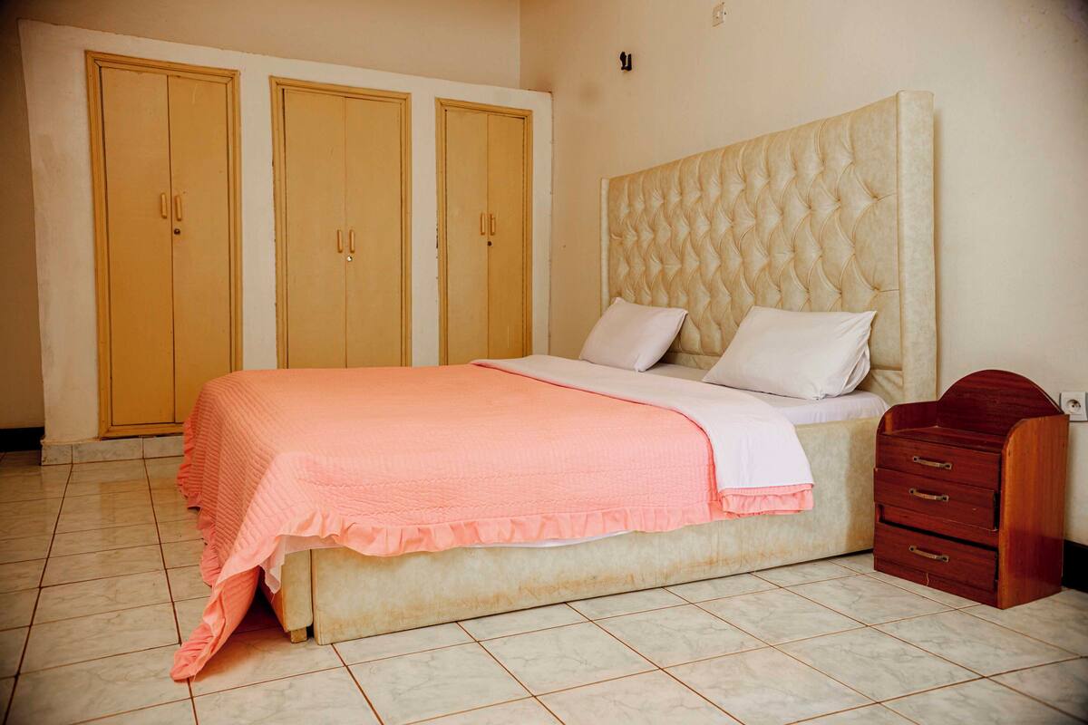 Comfort Double Room, Garden View | Iron/ironing board, free WiFi