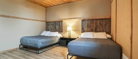 6 bedrooms, free WiFi, bed sheets