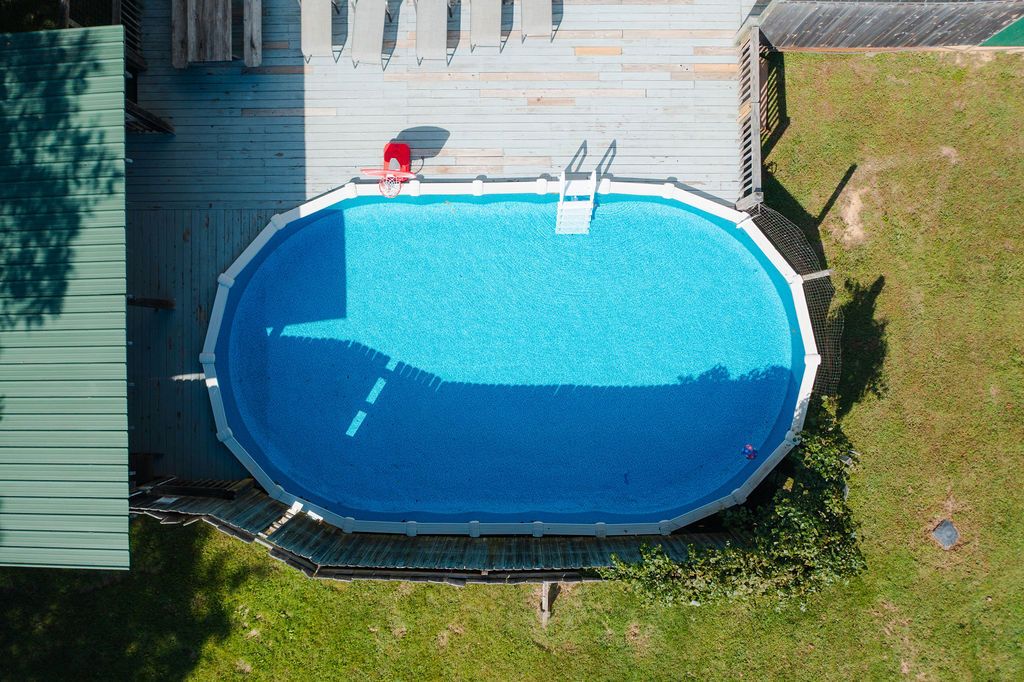 Pool (Outdoor)