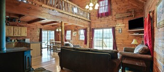 Pioneer Lodge | Hocking Hills