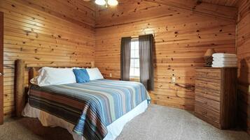 5 bedrooms, free WiFi, bed sheets