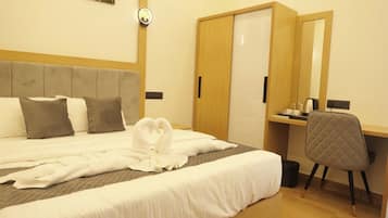5 Schlafzimmer, Bügeleisen/Bügelbrett, WLAN, Bettwäsche