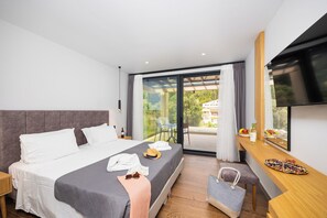 In-room safe, iron/ironing board, free WiFi - Nobile Hotel (Corfu)