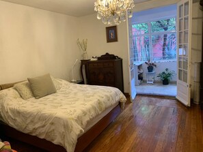 2 bedrooms, iron/ironing board, WiFi, bed sheets - Beautiful house with garden and two bedrooms in Roma Norte, CDMX (Ciudad de México)