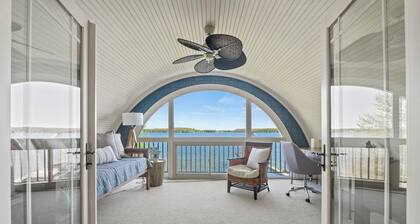 Lakefront Luxury Retreat, Private Dock + All-Season Patio, Fire Pit, Sleeps 12+