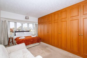 3 habitaciones, wifi gratis y ropa de cama 