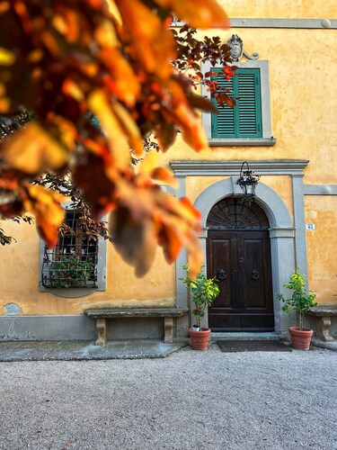 Soothing farmhouse with WiFi in Toscana