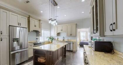 Lakeside Barndominium in Charming Buchanan