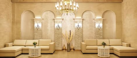 Couples treatment rooms, sauna, steam room, massages