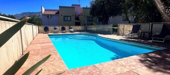 HOUSE IN LAS SIERRAS 2 bedrooms, parking, barbecue, swimming pool, park, games, pets allowed.