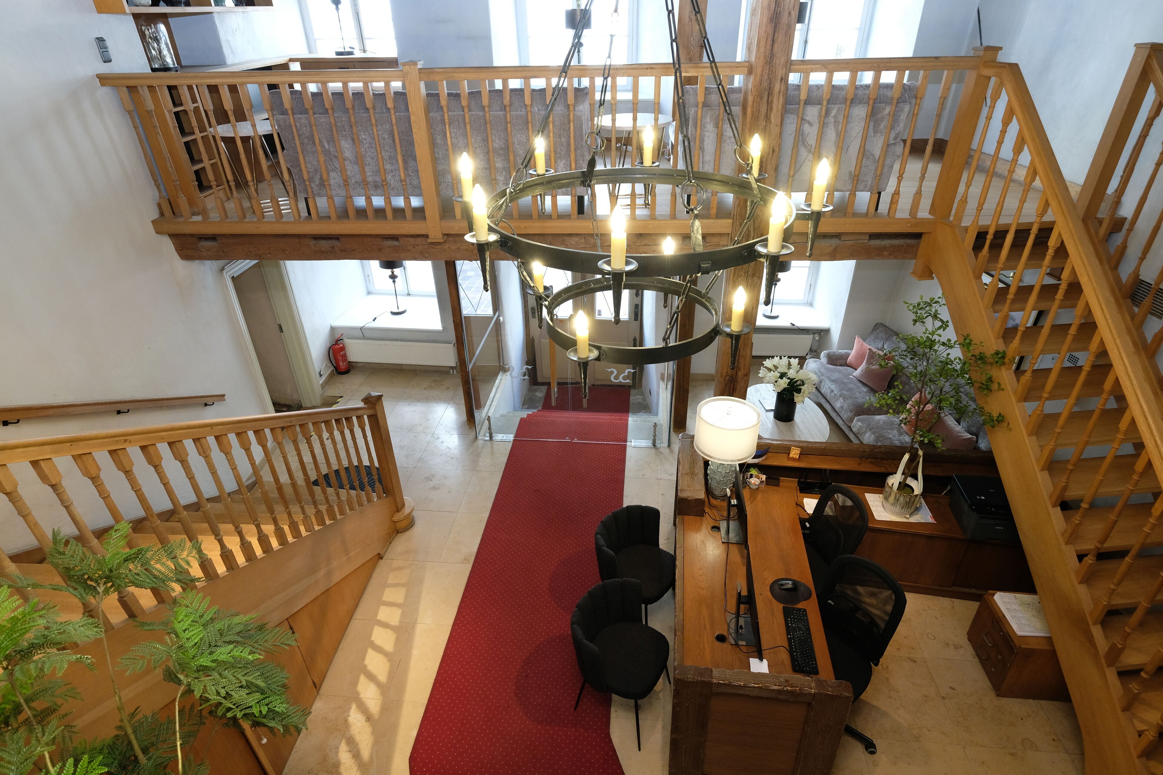 Photo - The Three Sisters Hotel