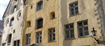 The Three Sisters Hotel