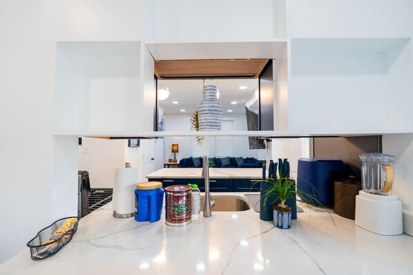 Interior - Near Capitol Hill w/parking & 2 kitchens sleeps 10 (Washington)