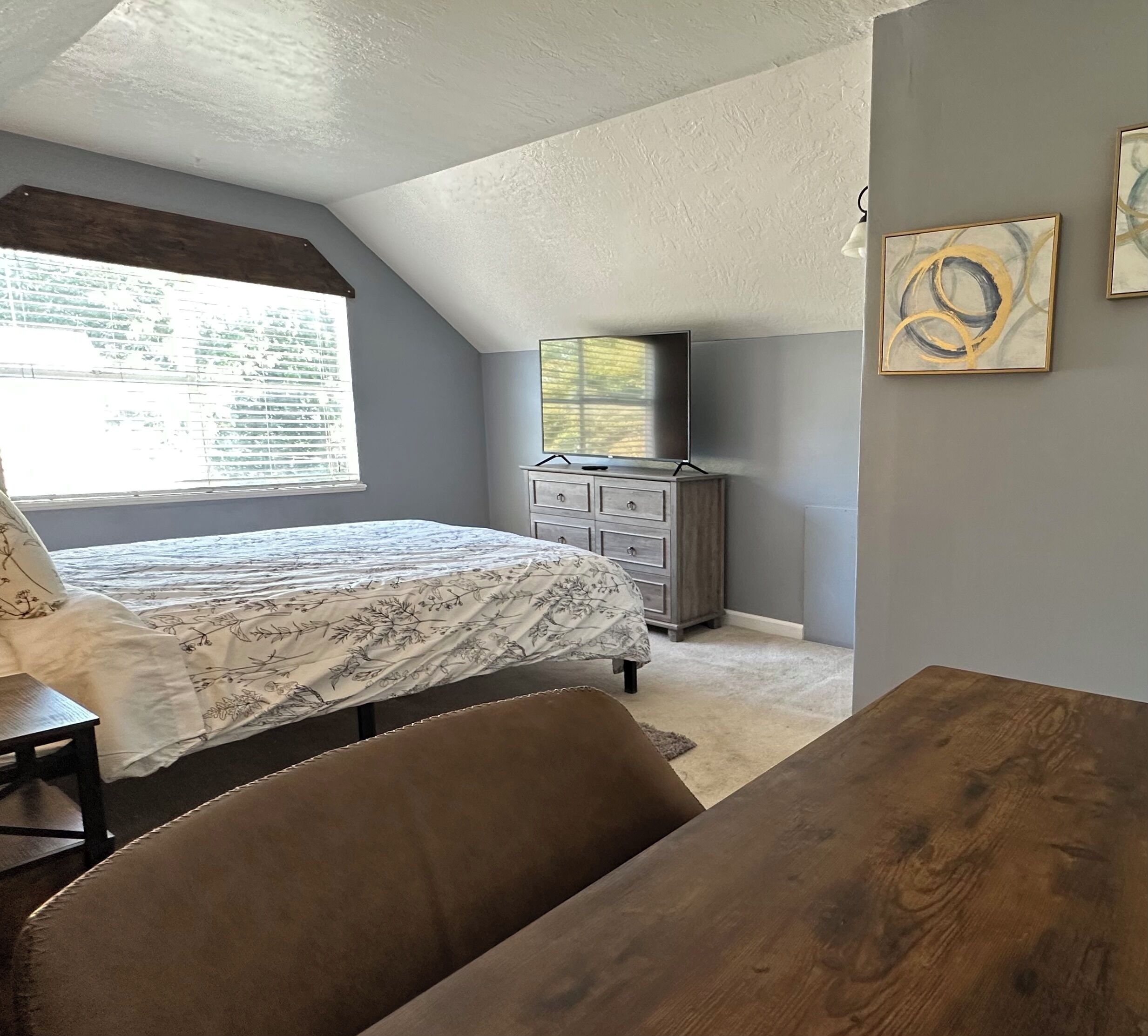 4 chambres, fer et planche à repasser, Wi-Fi, draps fournis