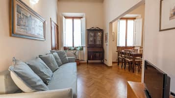 Căn hộ tiện nghi đơn giản | Khu phòng khách