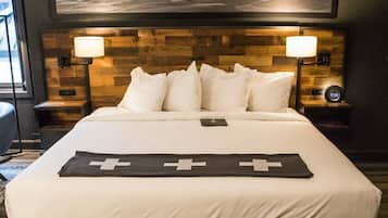 1 habitación, caja de seguridad en la habitación y escritorio