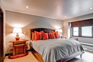 3 soverom, strykejern/-brett, wi-fi (inkludert) og sengetøy