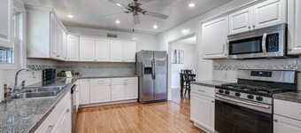 Steps from NOTRE DAME! Huge House! Arcade Game room, volleyball court & more!