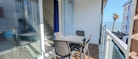 Estudi en suite | Terrassa o pati