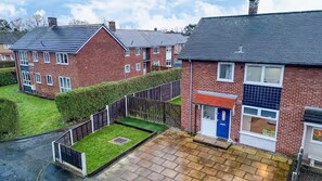 House | Exterior - Last Min Weekend Stay, Trafford, Pets Welcome (Sale)
