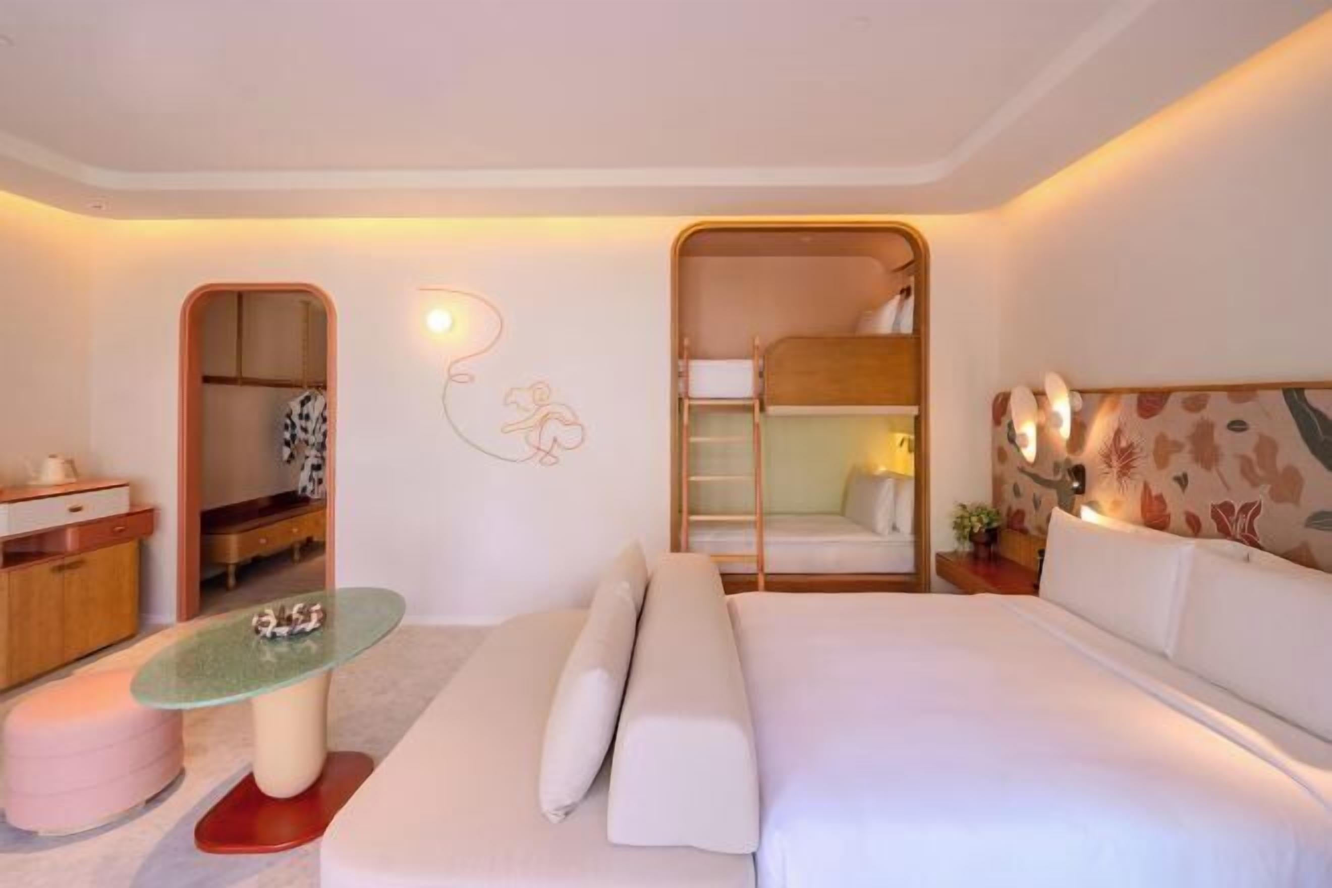 Minibar, in-room safe, iron/ironing board, free cribs/infant beds