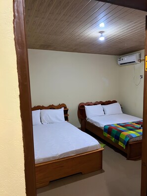 Comfort Double or Twin Room - yogi homestay (Lungi)