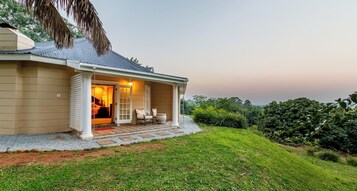 奢华双人房, 1 张特大床, 花园景观 | 花园景观